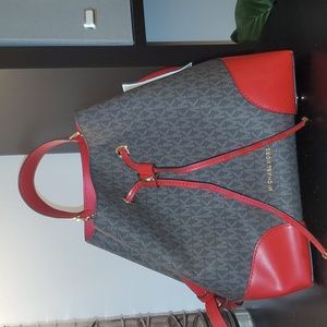 Michael Kors Mercer Gallery Two Tone Bucket Bag